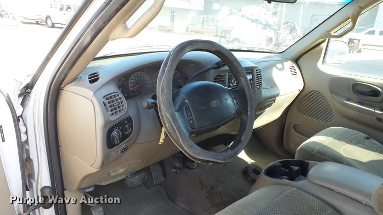 image for item DE7298 2001 Ford F150 SuperCrew pickup truck