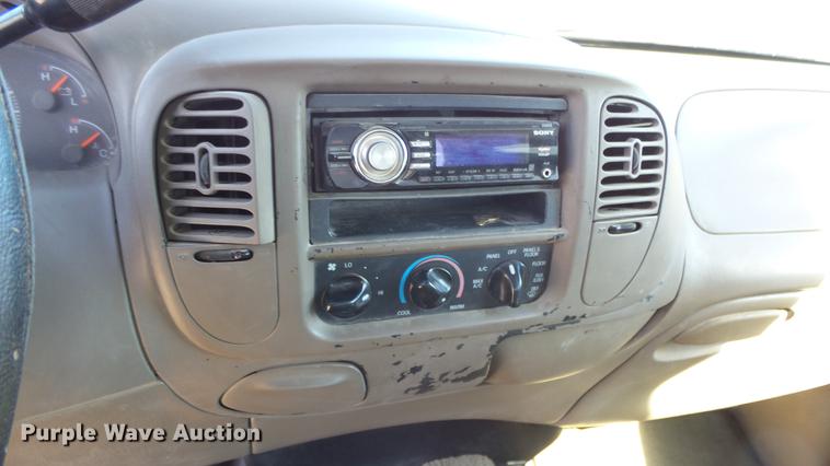 image for item DE7298 2001 Ford F150 SuperCrew pickup truck