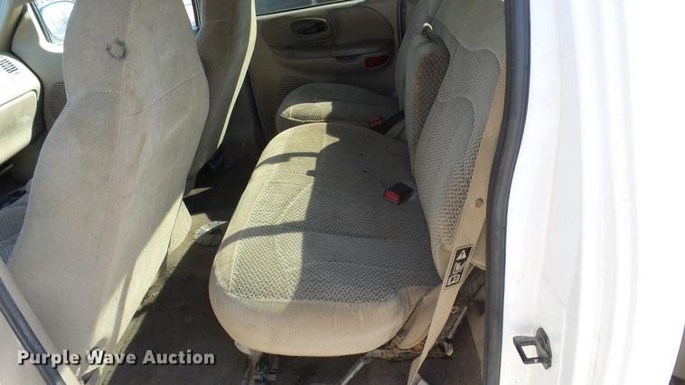 image for item DE7298 2001 Ford F150 SuperCrew pickup truck