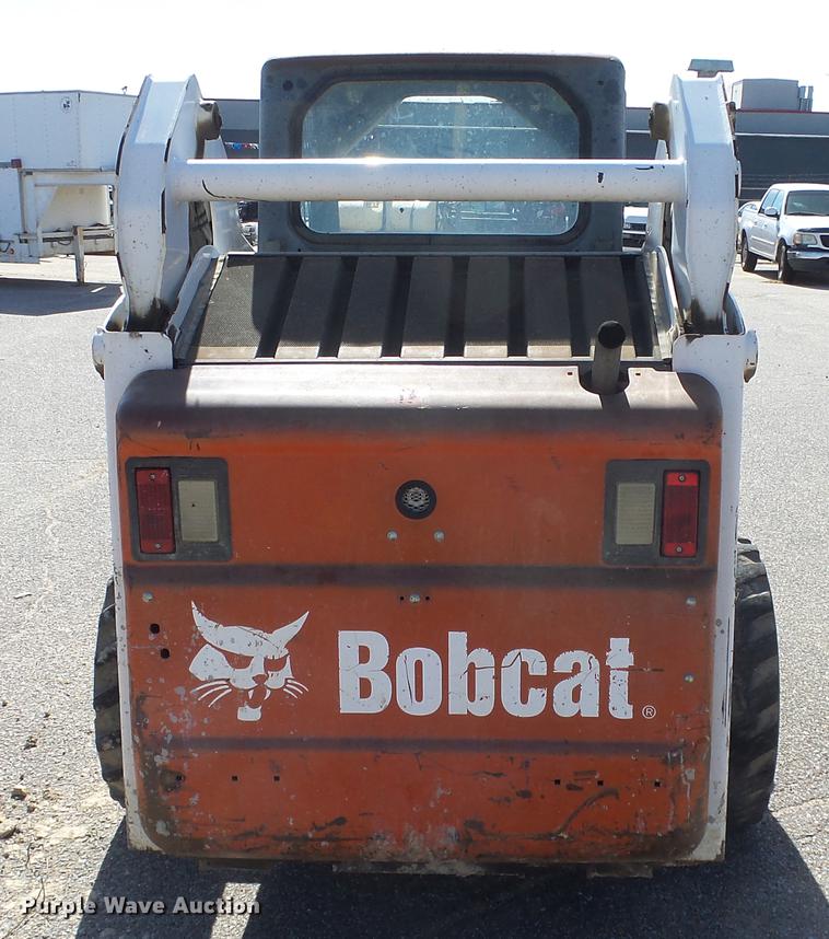 image for item DE7299 2009 Bobcat S205 skid steer