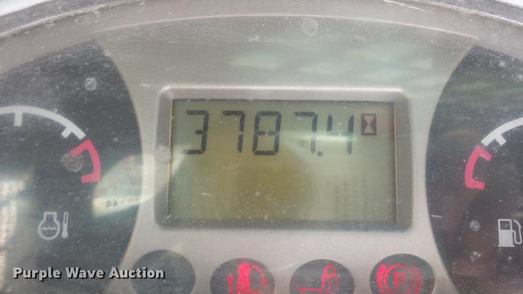 image for item DE7299 2009 Bobcat S205 skid steer