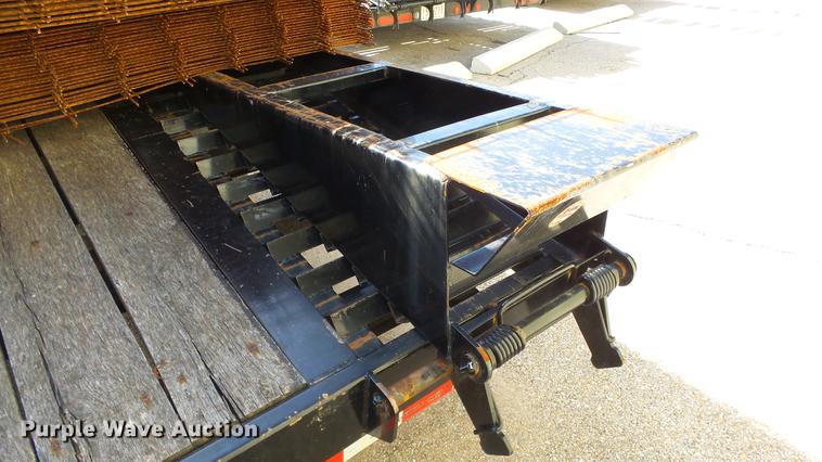 image for item DE7300 2014 Big Tex 24ED equipment trailer