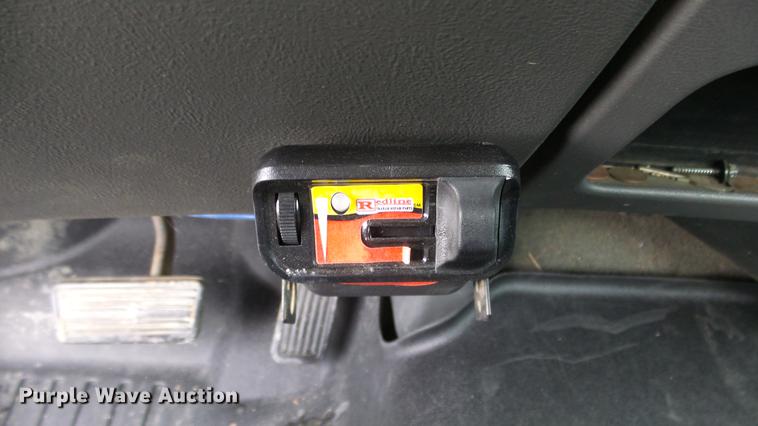 image for item DE7324 2003 Chevrolet Silverado 2500 pickup truck