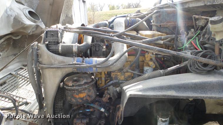 image for item DE7328 2002 Freightliner FL112 truck cab and chassis