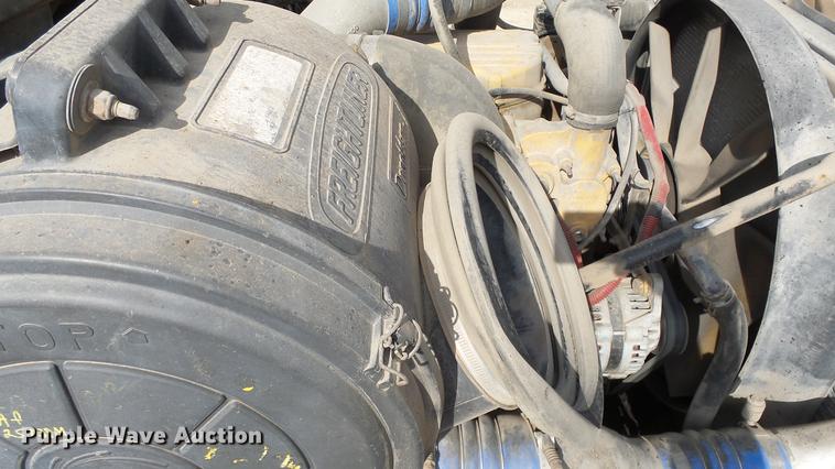 image for item DE7328 2002 Freightliner FL112 truck cab and chassis