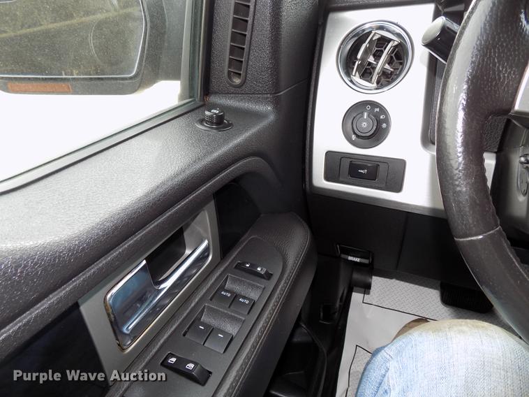 image for item DE7538 2012 Ford F150 Platinum SuperCrew pickup truck