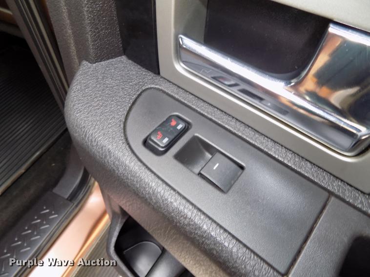 image for item DE7538 2012 Ford F150 Platinum SuperCrew pickup truck