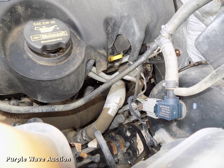 image for item DE7538 2012 Ford F150 Platinum SuperCrew pickup truck