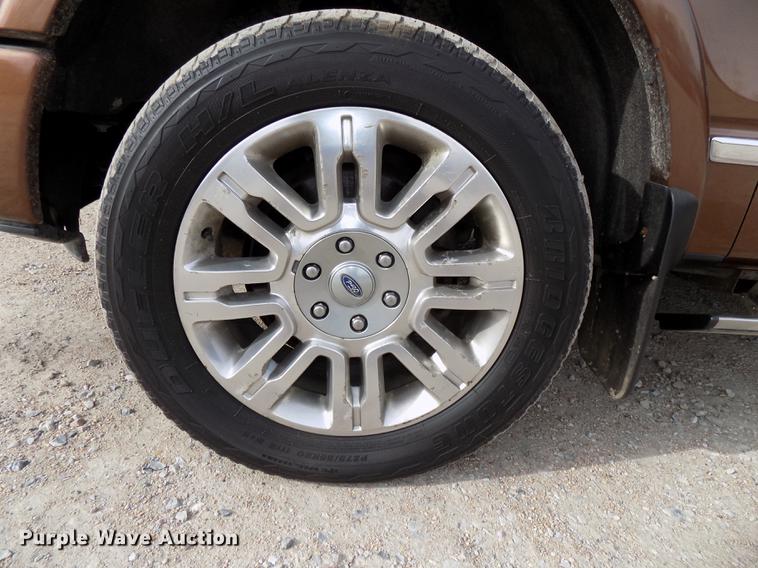 image for item DE7538 2012 Ford F150 Platinum SuperCrew pickup truck