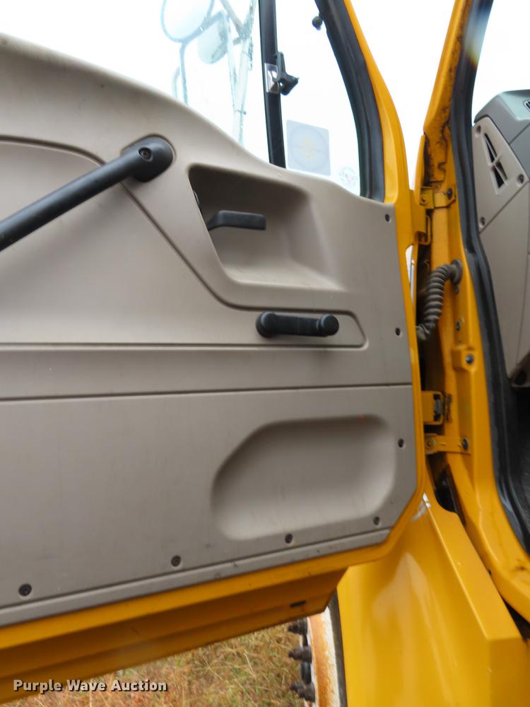 image for item DF1284 2009 Sterling Acterra dump flatbed truck