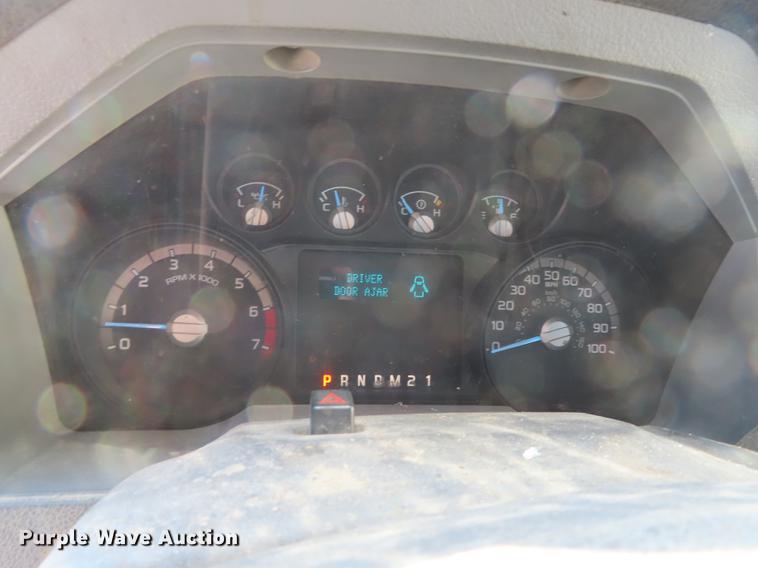 image for item DF1288 2011 Ford F350 Super Duty SuperCab flatbed pickup truck