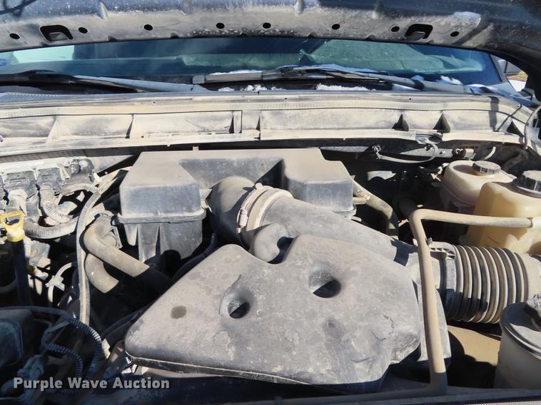 image for item DF1288 2011 Ford F350 Super Duty SuperCab flatbed pickup truck