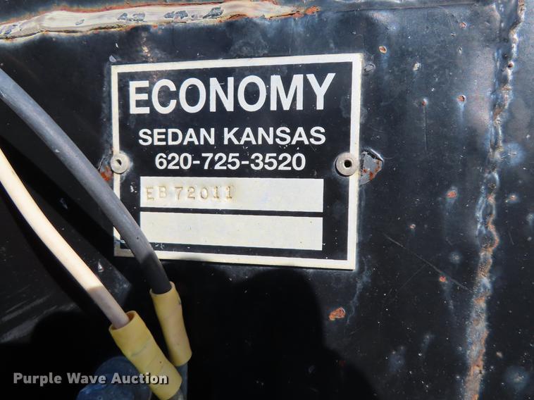 image for item DF1288 2011 Ford F350 Super Duty SuperCab flatbed pickup truck