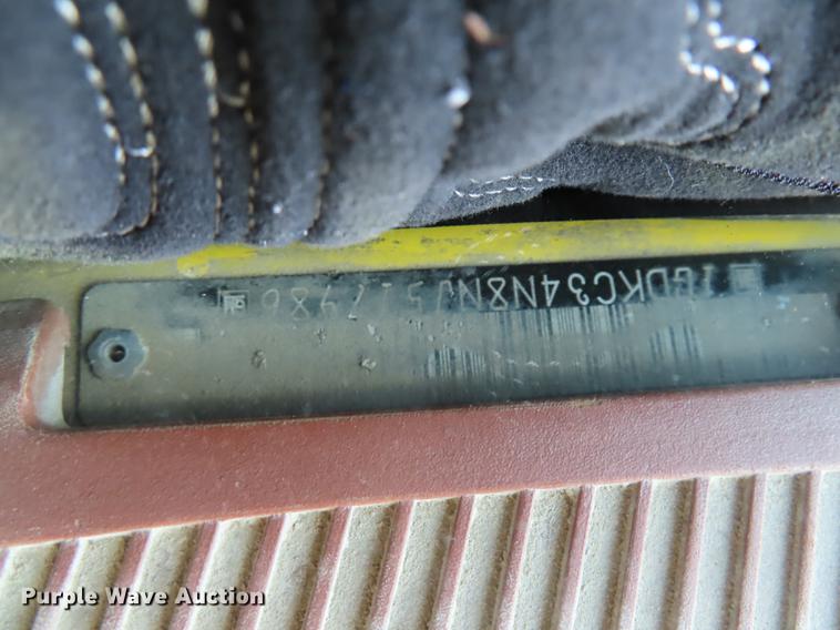 image for item DF1289 1992 GMC Sierra 3500 box truck