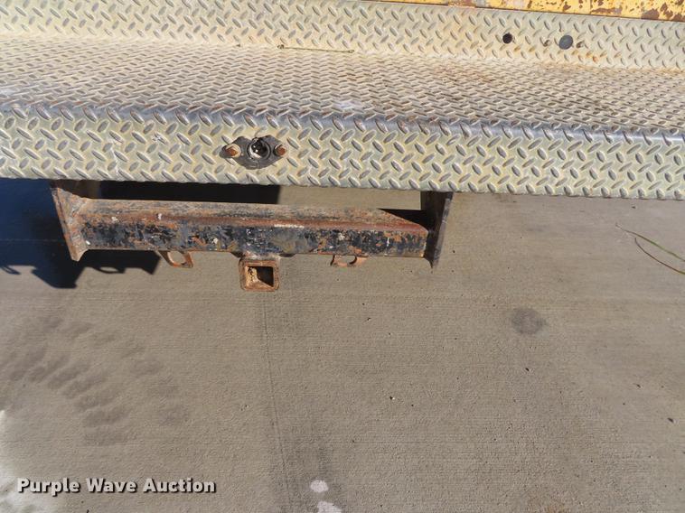 image for item DF1289 1992 GMC Sierra 3500 box truck