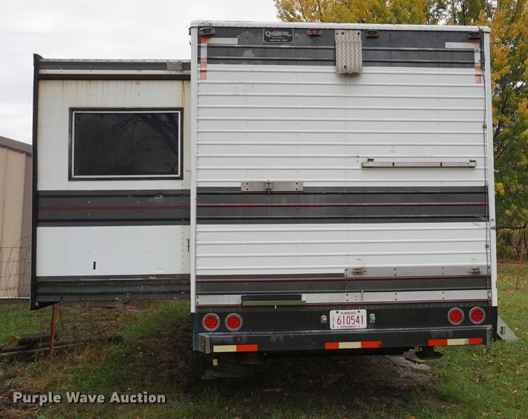 image for item DF1533 1986 Otterbacher Alum A Body camper