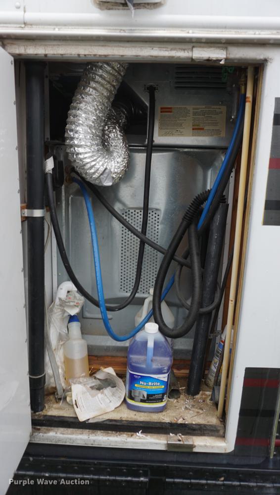 image for item DF1533 1986 Otterbacher Alum A Body camper