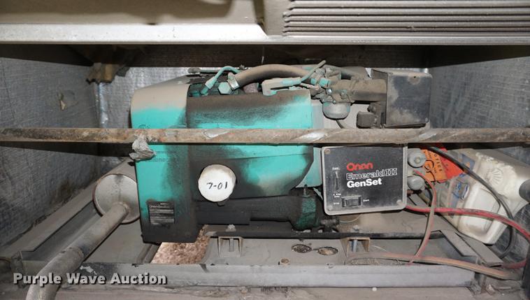 image for item DF1533 1986 Otterbacher Alum A Body camper