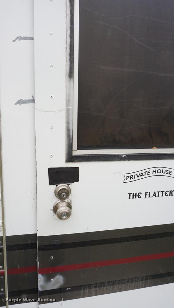 image for item DF1533 1986 Otterbacher Alum A Body camper