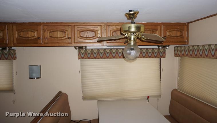 image for item DF1533 1986 Otterbacher Alum A Body camper