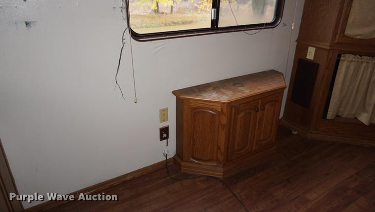 image for item DF1533 1986 Otterbacher Alum A Body camper