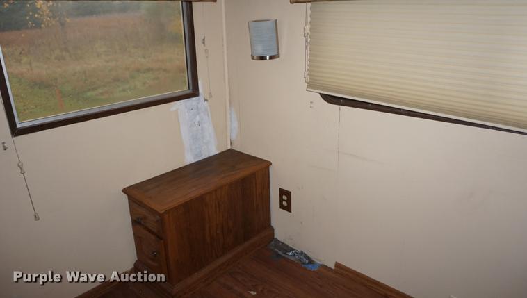 image for item DF1533 1986 Otterbacher Alum A Body camper