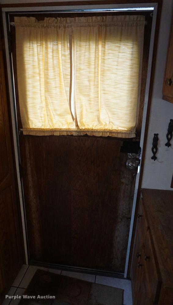 image for item DF1533 1986 Otterbacher Alum A Body camper