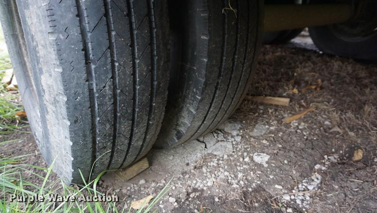 image for item DF1533 1986 Otterbacher Alum A Body camper