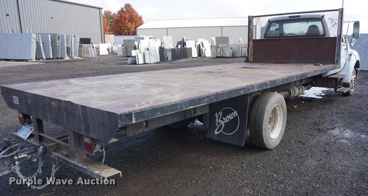 image for item DF1534 2009 Ford F650 Super Duty flatbed truck
