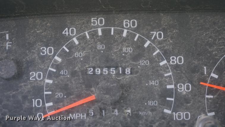 image for item DF1534 2009 Ford F650 Super Duty flatbed truck