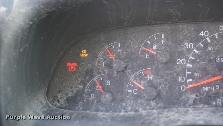 image for item DF1534 2009 Ford F650 Super Duty flatbed truck