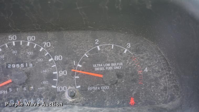 image for item DF1534 2009 Ford F650 Super Duty flatbed truck