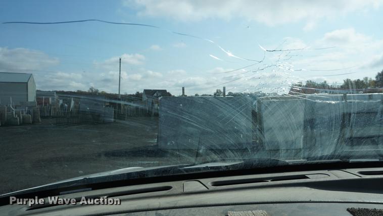 image for item DF1534 2009 Ford F650 Super Duty flatbed truck