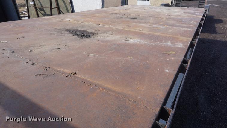 image for item DF1534 2009 Ford F650 Super Duty flatbed truck