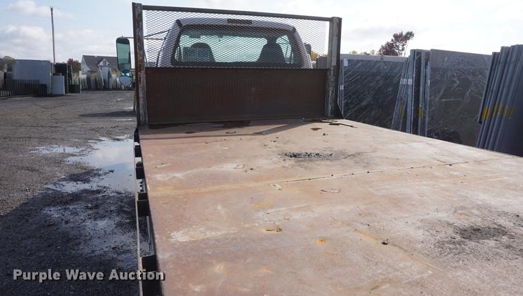 image for item DF1534 2009 Ford F650 Super Duty flatbed truck