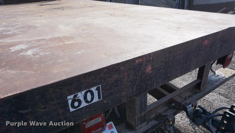 image for item DF1534 2009 Ford F650 Super Duty flatbed truck