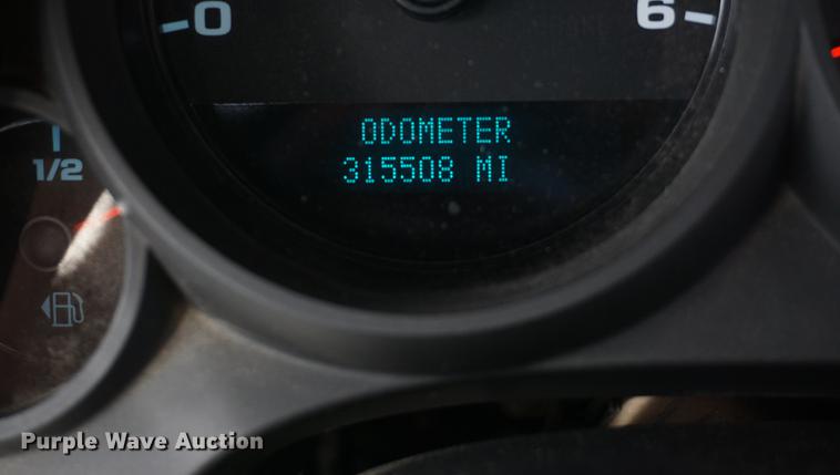 image for item DF1555 2011 Chevrolet Silverado 1500 pickup truck