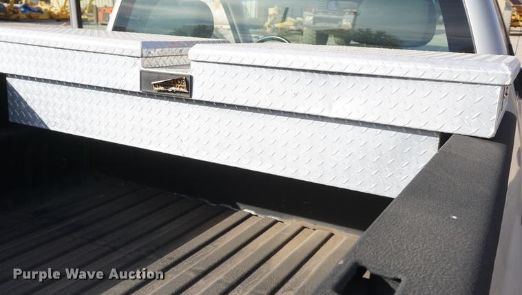 image for item DF1555 2011 Chevrolet Silverado 1500 pickup truck