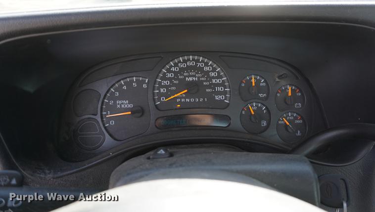 image for item DF1556 2006 Chevrolet Silverado 1500 pickup truck