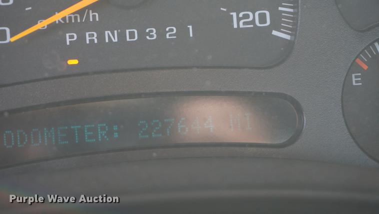 image for item DF1556 2006 Chevrolet Silverado 1500 pickup truck