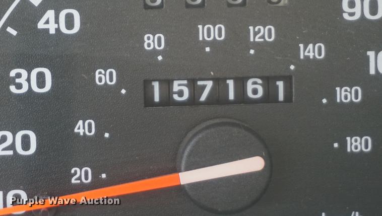 image for item DF1571 2001 Mazda B3000 pickup truck