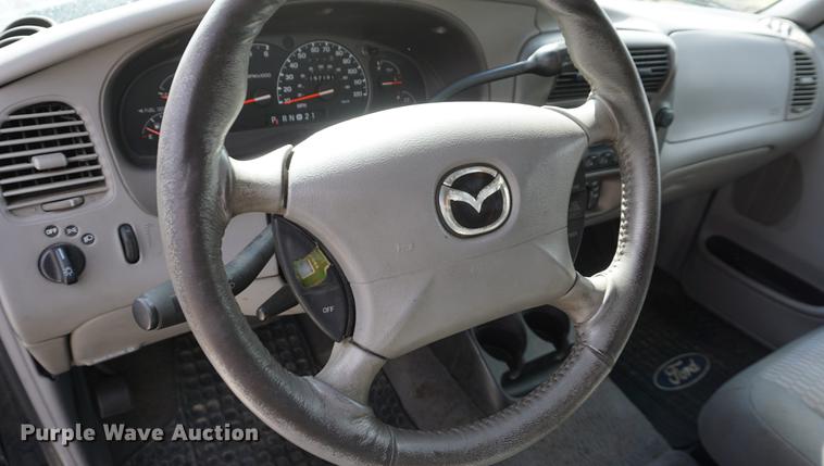 image for item DF1571 2001 Mazda B3000 pickup truck