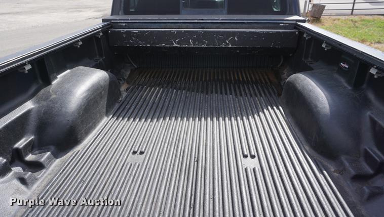 image for item DF1571 2001 Mazda B3000 pickup truck