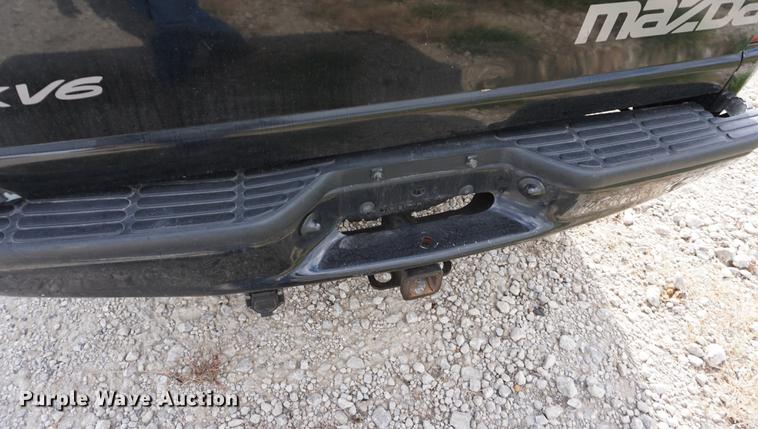 image for item DF1571 2001 Mazda B3000 pickup truck