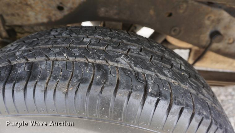 image for item DF1571 2001 Mazda B3000 pickup truck