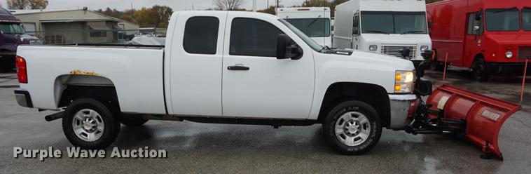 image for item DF1575 2009 Chevrolet Silverado 2500HD Ext. Cab pickup truck