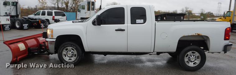 image for item DF1575 2009 Chevrolet Silverado 2500HD Ext. Cab pickup truck