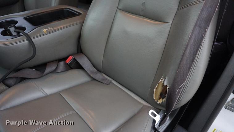 image for item DF1575 2009 Chevrolet Silverado 2500HD Ext. Cab pickup truck