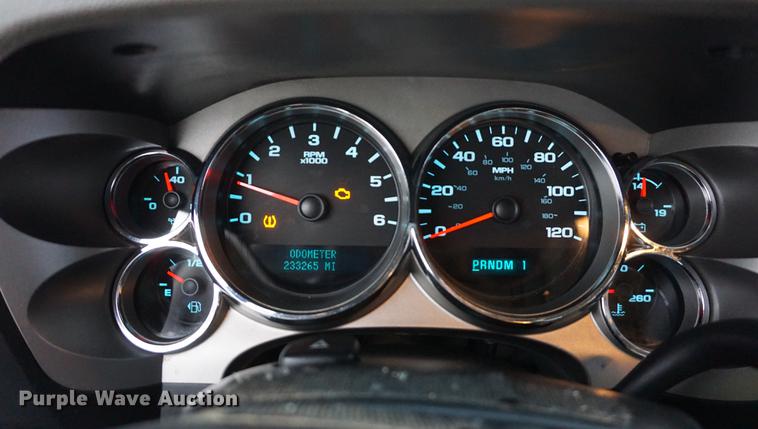 image for item DF1575 2009 Chevrolet Silverado 2500HD Ext. Cab pickup truck