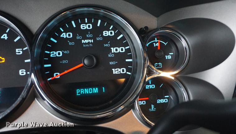 image for item DF1575 2009 Chevrolet Silverado 2500HD Ext. Cab pickup truck